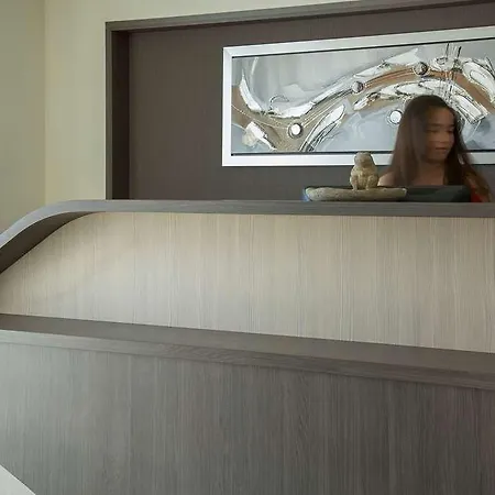 ホテル The Originals Access, Gare ショレ