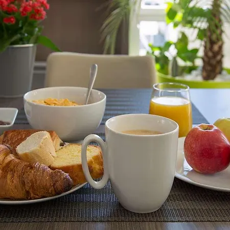 The Originals Access, Gare ホテル