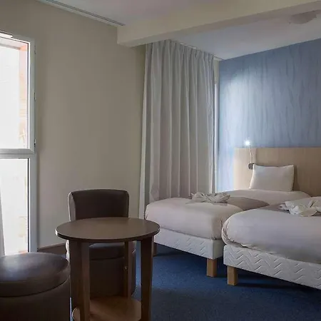 The Originals Access, Gare ホテル