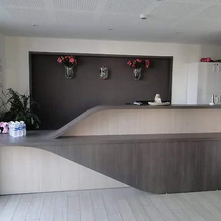 The Originals Access, Gare Cholet