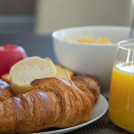 The Originals Access, Gare 绍莱