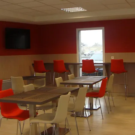 The Originals Access, Gare