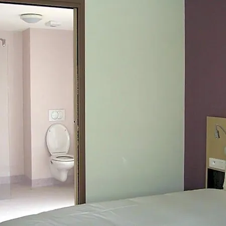 The Originals Access, Gare Hotel 2*