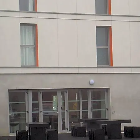 The Originals Access, Gare Cholet