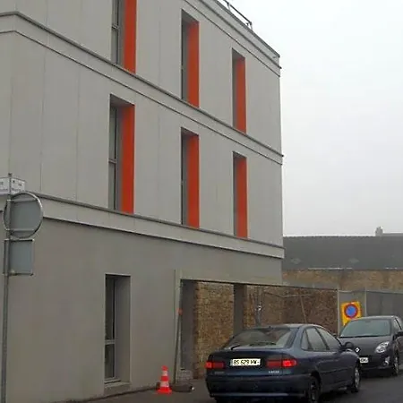 The Originals Access, Gare Cholet