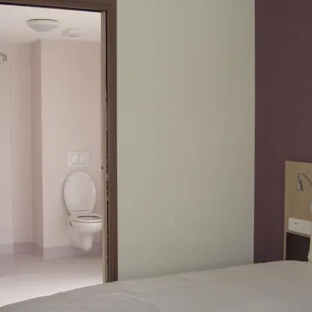 The Originals Access, Gare Hotel 2*