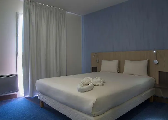 The Originals Access, Gare 숄레