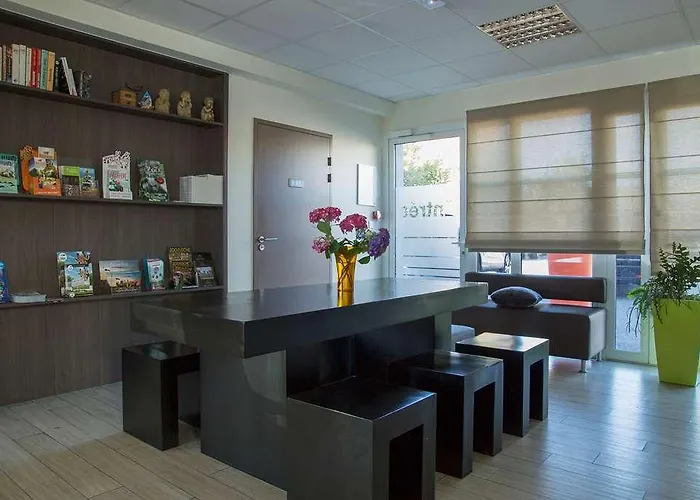 호텔 The Originals Access, Gare 2*