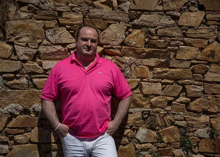 The Originals Access, Gare 2*