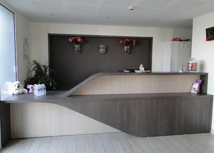 The Originals Access, Gare 숄레