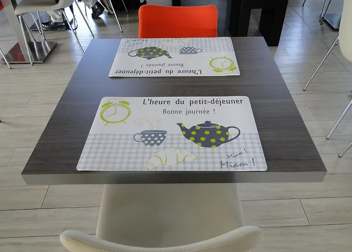 Hotel The Originals Access, Gare 2*