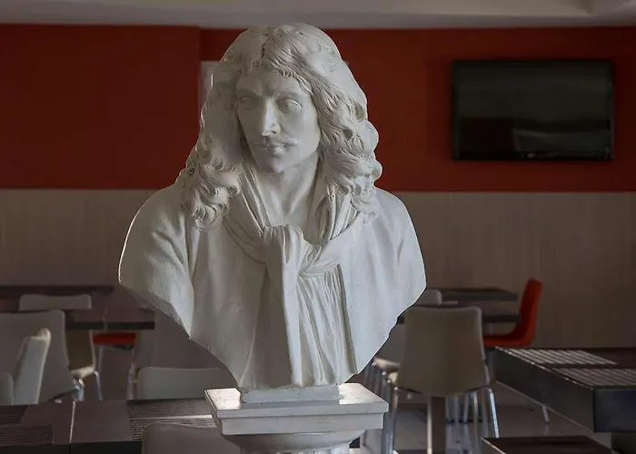 Hotel The Originals Access, Gare 2*